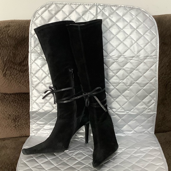 Charles David Black suede Heeled Boots, Size 7.5 - Picture 3 of 14